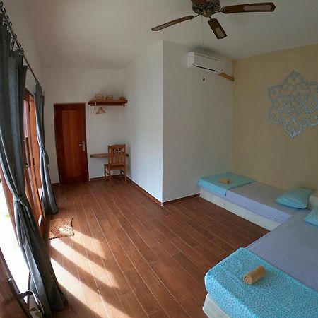 Golden Villa Gili Trawangan Exterior photo