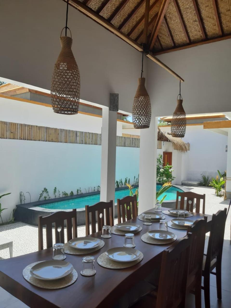 Golden Villa Gili Trawangan Exterior photo